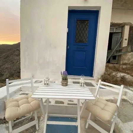Traditional Cycladic House In *