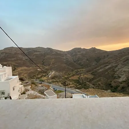 펜션 Traditional Cycladic House In Serifos Town